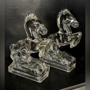 LE SMITH VINTAGE GLASS HORSE BOOKENDS